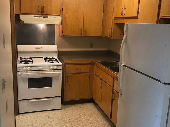 2nd image of 1240 Thomas Ave N APT 301