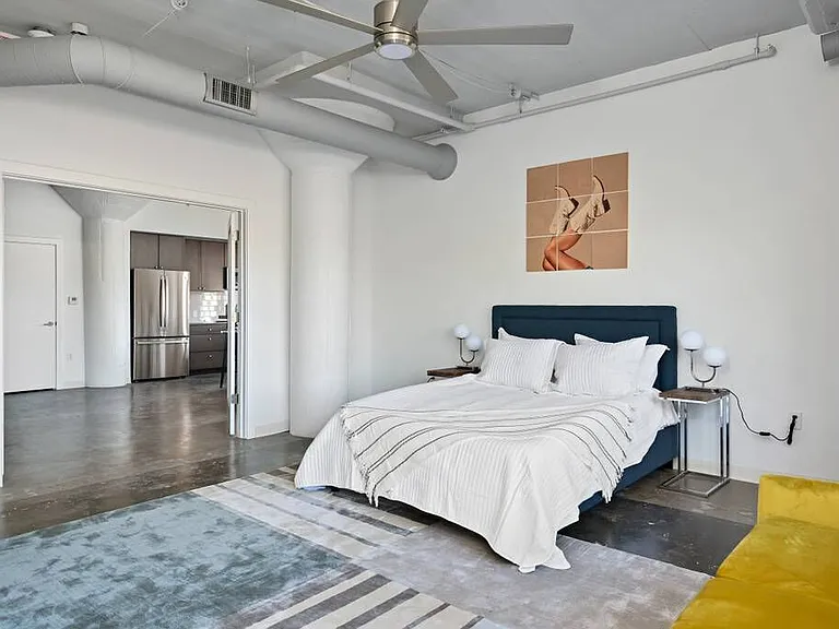 The Monarch Apartments — Photo 4