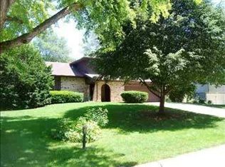 4111 N 82nd Cir, Omaha, NE 68134