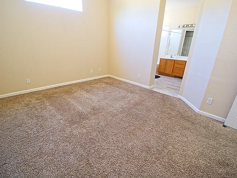 20945 White Rock Dr — Photo 10