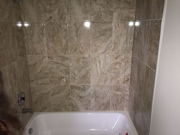 2nd image of 1814 SE Grand Dr
