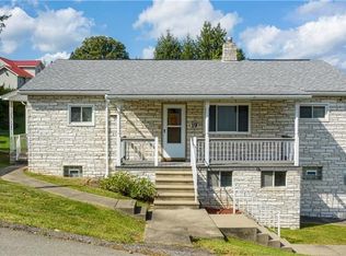 19 Washington St, Burgettstown, PA 15021