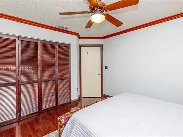 20935 NE 37th Ct #Townhouse 20935 — Photo 57