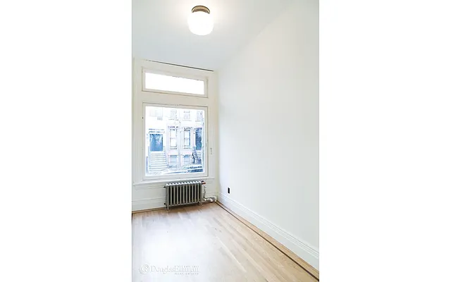 Rented by Douglas Elliman | media 28