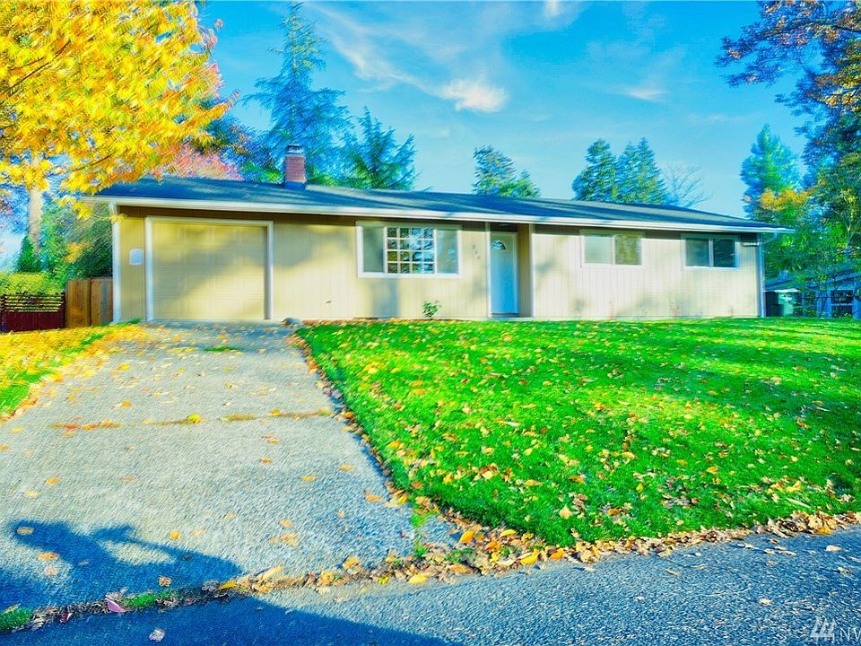 1st image of 806 Oakcrest Dr SE