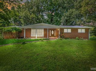 14015 Lakeridge Dr, SAINT LOUIS, MO 63138