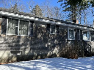 100 New Garden Rd, Wolfeboro, NH 03894