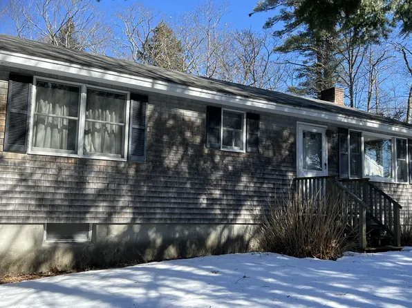 100 New Garden Road, Wolfeboro, NH 03894