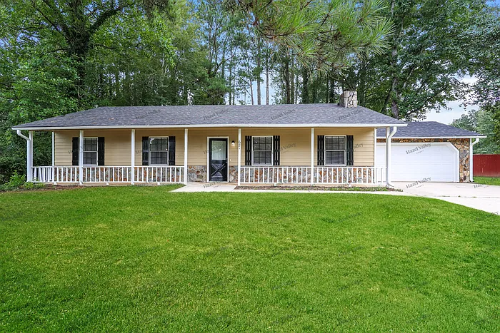 621 Blue Flag Ln — Photo 1
