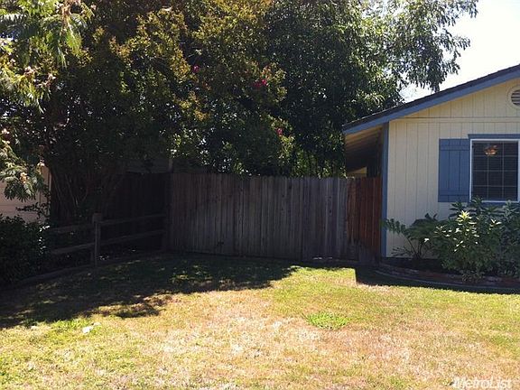 5th image of 2440 Saint Francis Dr