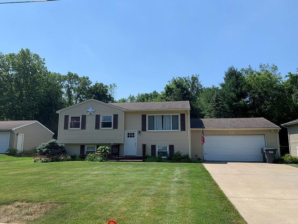 1st image of 2304 Woodbine Ave