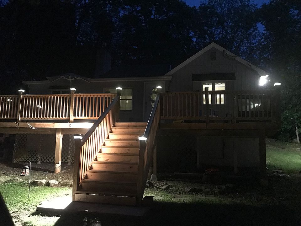 1st image of 924 Cedar Dr
