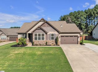 22 Pebblebrook Ct, Greer, SC 29651