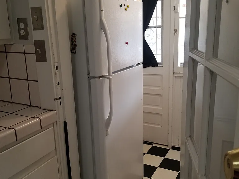 3334 J St #4 — Photo 9