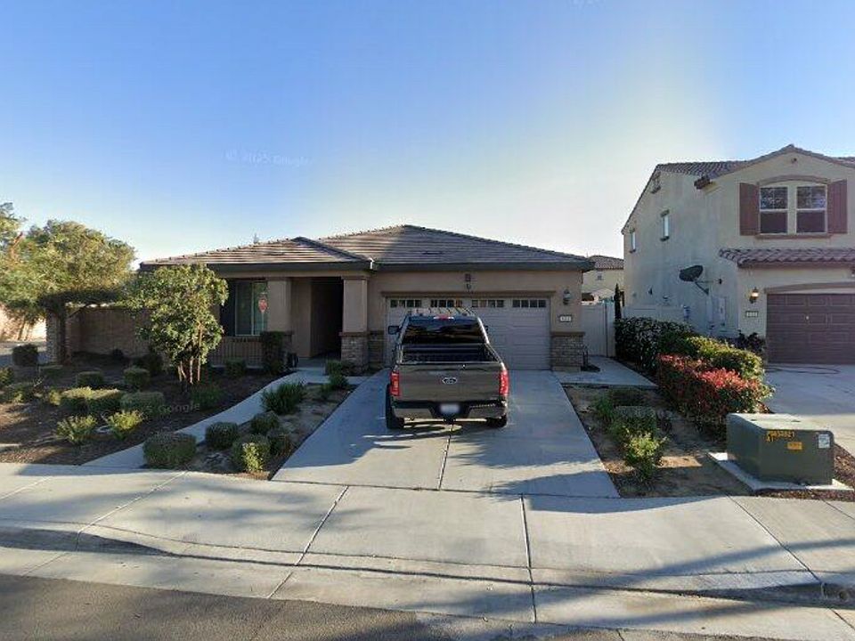 2nd image of 1119 Laguna St