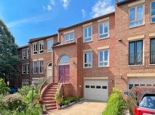 10224 Baltusrol Ct, Oakton, VA 22124