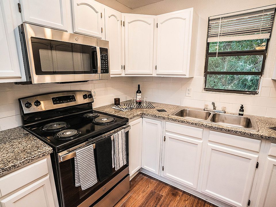 Unit 8 Kitchen