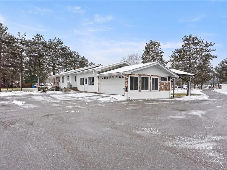 9825 US Highway 169 — Photo 16