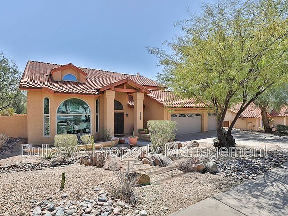 3rd image of 1109 E Braeburn Dr