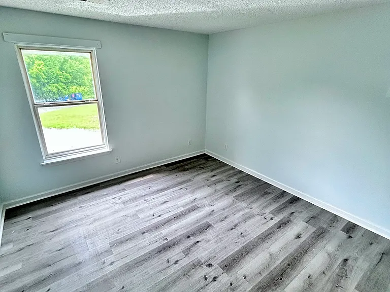 2624 Randleman Rd #G — Photo 5