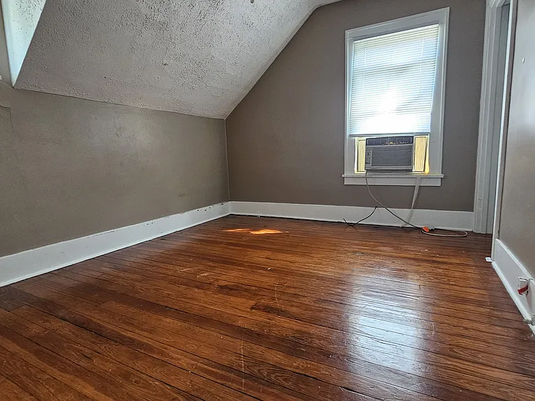 774 Garrison Ave — Photo 22