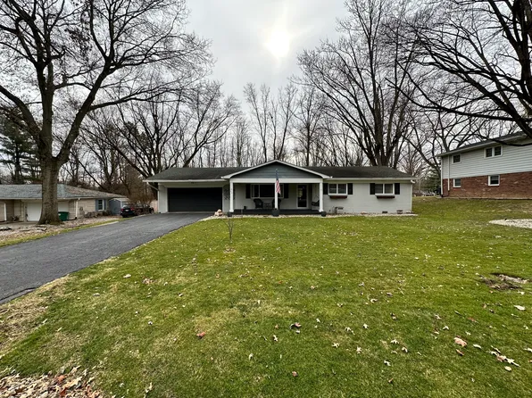 49 Orchard Ln, Danville, IN 46122