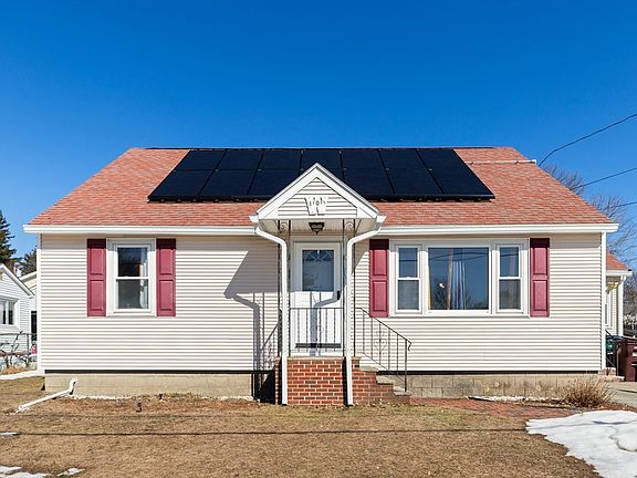 2nd image of 105 Columbia Rd