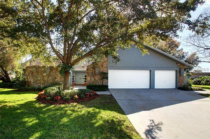 1st image of 1720 73rd Cir NE