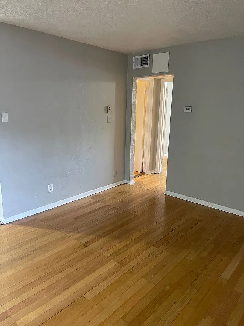 5317 Junius Street — Photo 3