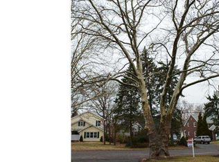 340 N Penn St, Hatboro, PA