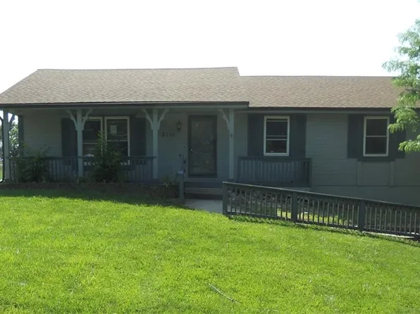 2216 West St, Excelsior Springs, MO 64024