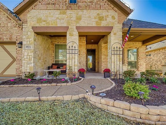 4th image of 3021 Leesa Dr
