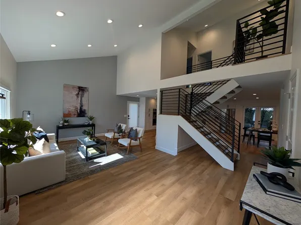 2421 Santa Cruz Ct, Torrance, CA 90501