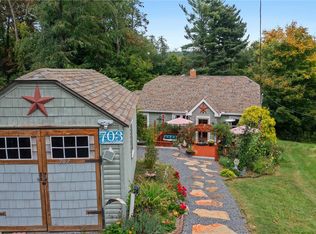 703 Walnut St, Crescent, PA 15046