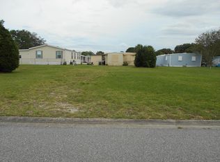 813 Beech Ct, Barefoot Bay, FL 32976