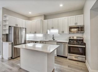 452 N Western Ave #2, Chicago, IL 60612
