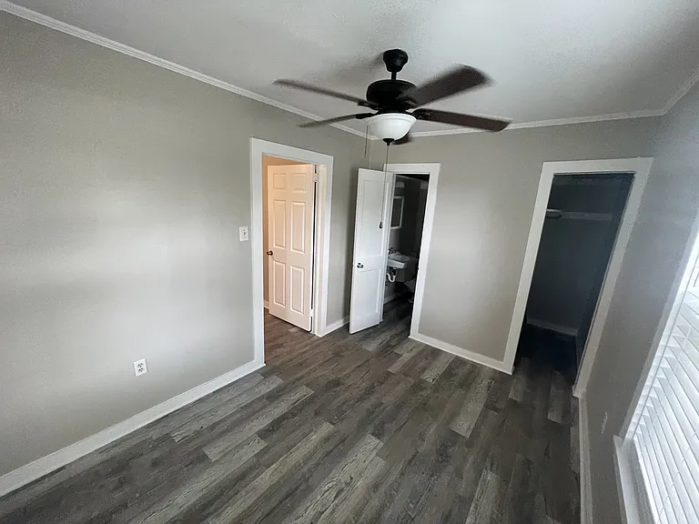 205 Chicago Ave #B — Photo 11