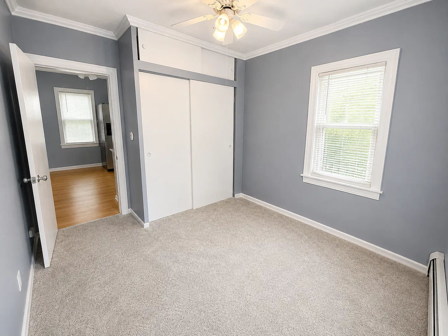 3 bed, 1900 sqft, $2,700 — Photo 4