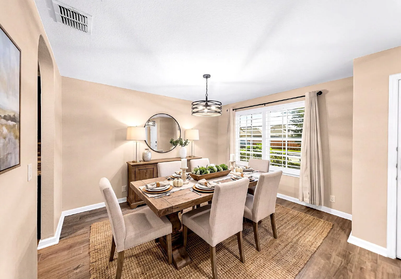 5 bed, 2.5 bath, 2539 sqft, $2,500 — Photo 4