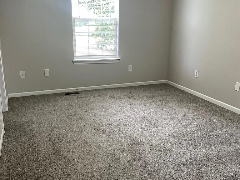 745 S Woodson Ln — Photo 12