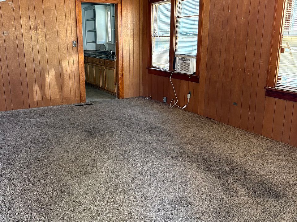 1st image of 505 Walnut St