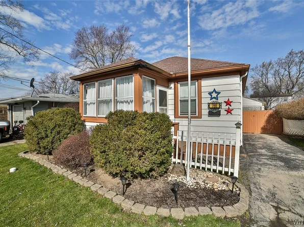 766 Harding Ave, North Tonawanda, NY 14120