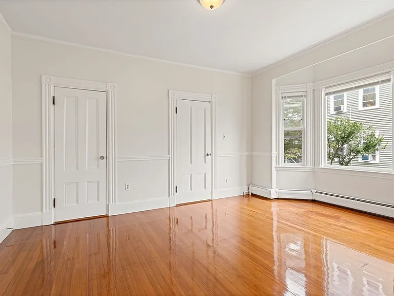247 Park St #1 — Photo 5
