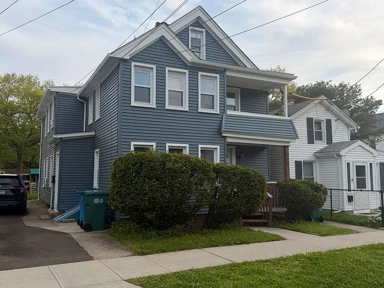 360 Goodrich St #2 — Photo 16