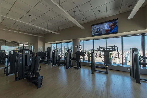 Rented by Solow Realty | media 12