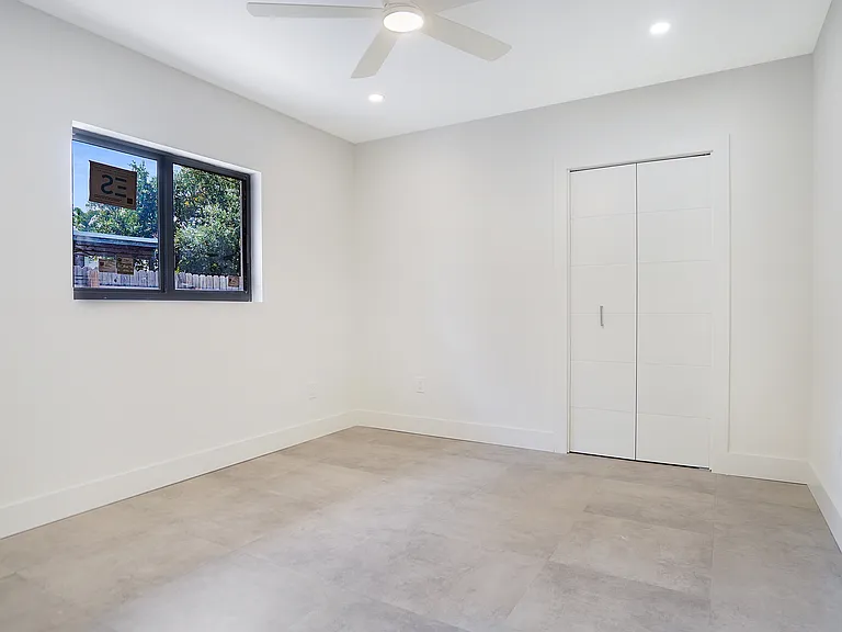 1119 W Las Olas Blvd #4 — Photo 16