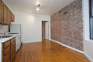 Rented by Space Marketing Shop