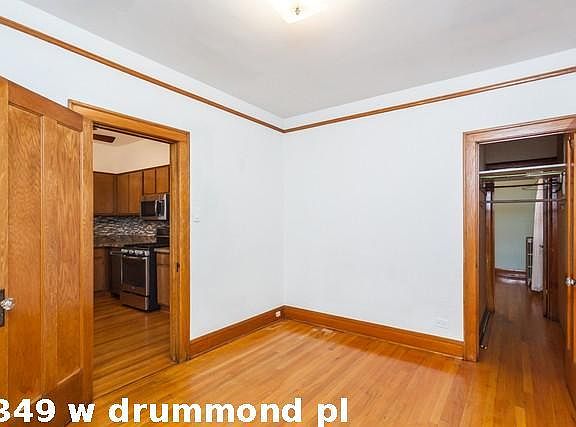 2nd image of 5349 W Drummond Pl #1516
