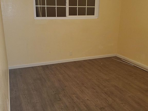 5th image of 466 Hawthorn Ave