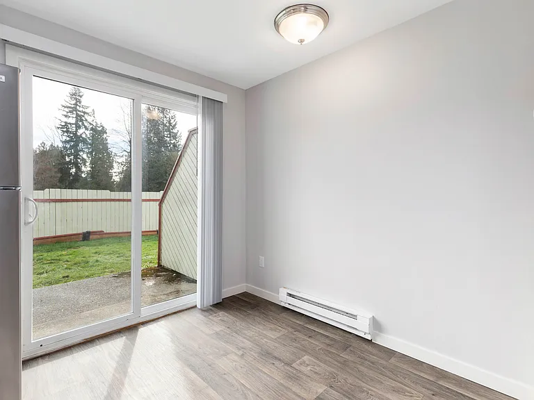 Cedars Apartments & Daffodil Court Townhomes — Photo 17